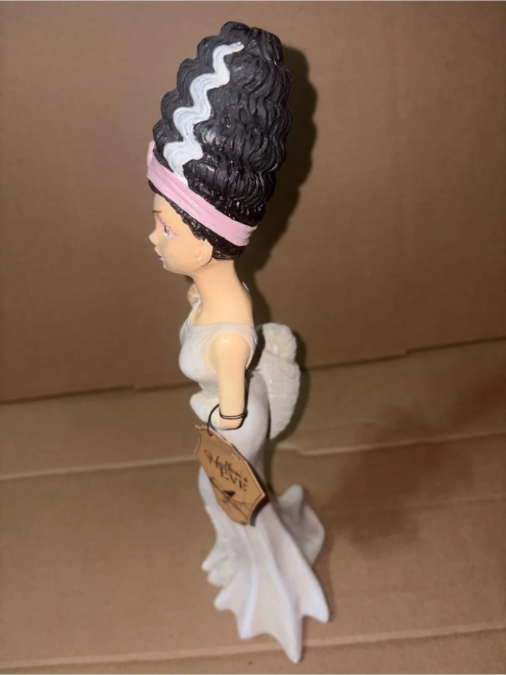 BRIDE OF FRANKENSTEIN WITH HER DOG HALLOWEEN DECOR
